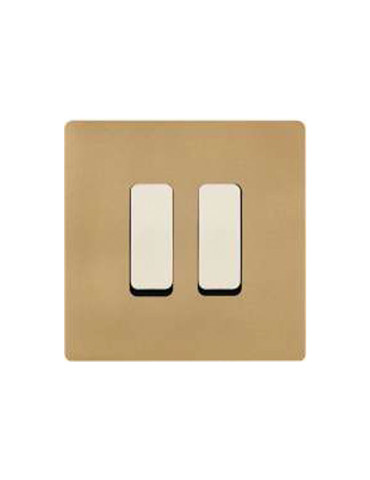 Colección  M  Modelec    Latón Arenado + Crema