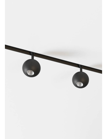 M. Bora 48 v. Beneito Faure           4,5  w   325 Lm.  38º       2700-3000ºK